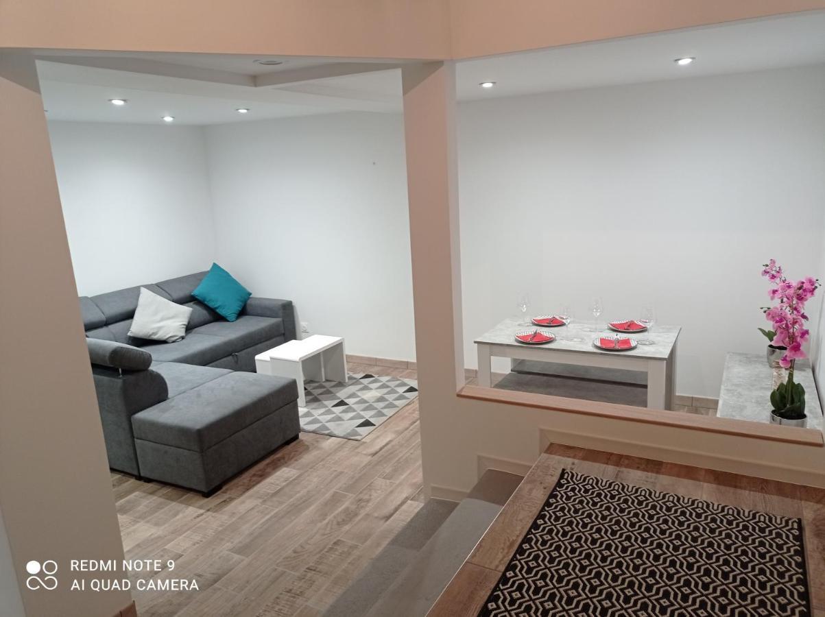 Apparthotel Поатие Екстериор снимка