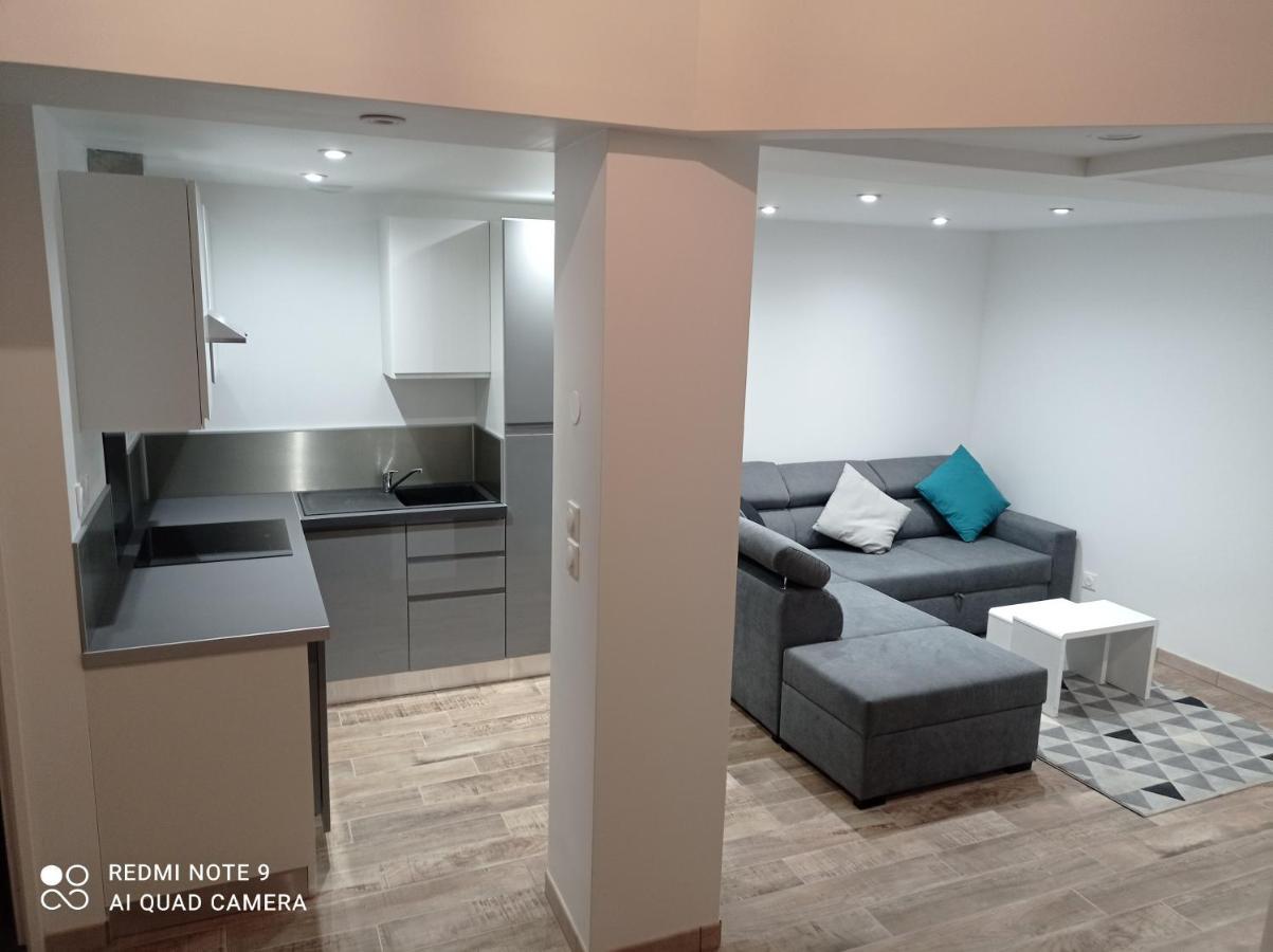 Apparthotel Поатие Екстериор снимка