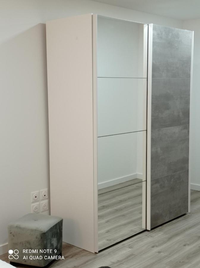 Apparthotel Поатие Екстериор снимка